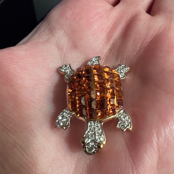 Kenneth Jay Lane Vintage sparkling Turtle Brooch - Picture 3 of 5